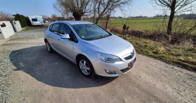 Opel Astra (2011) – Benzyna